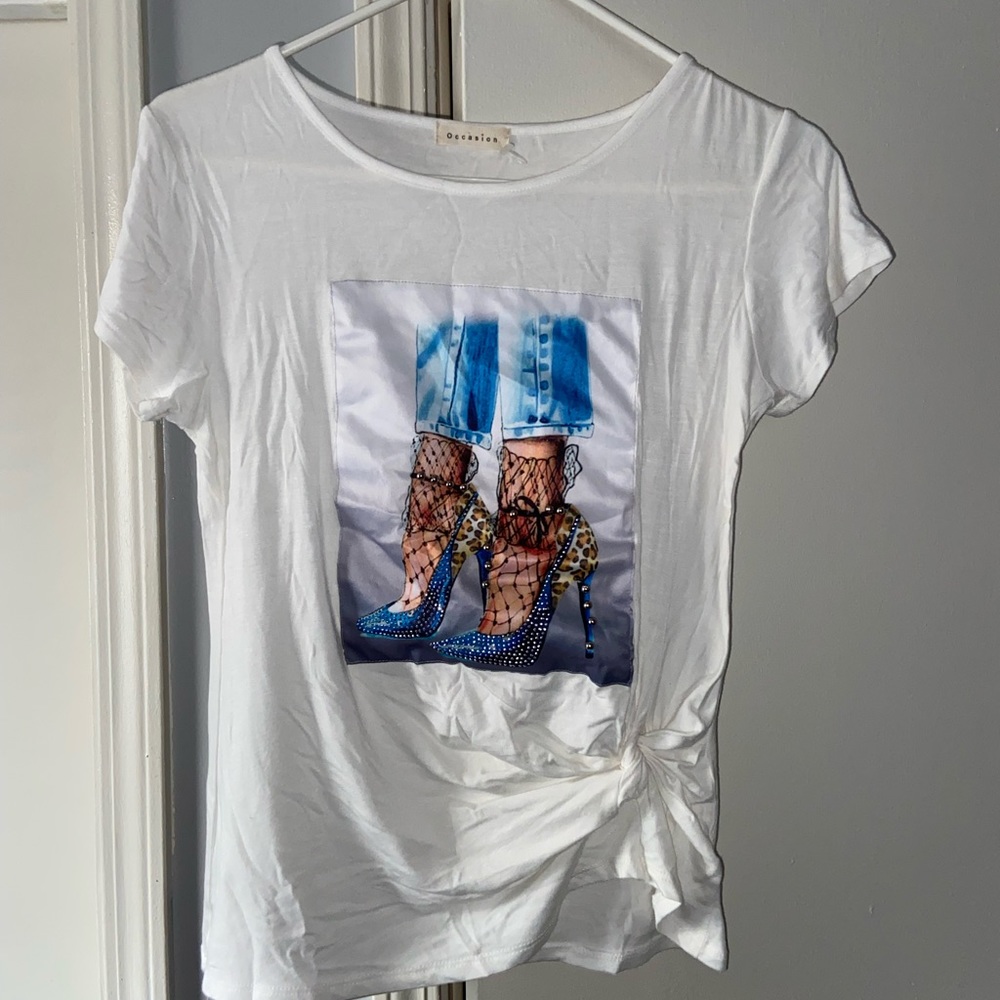 NWOT side tie T-shirt